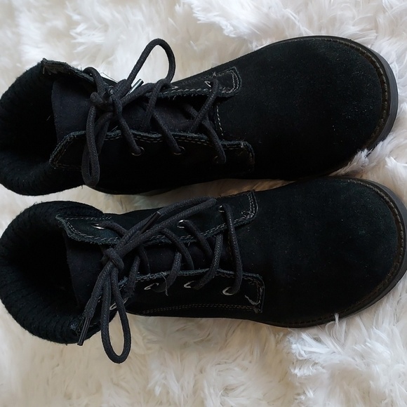 CANYON River Blues Genuine Suede upper black ankle boots size 6 - Picture 2 of 6